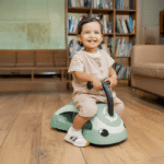 Globber WALK N' ROLL 3 в 1 ECOLOGIC – проходилка и кола за яздене в цвят пистачио - Image 11