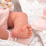 Кукла-бебе Макарена със затворени очи и аксесоари - 45 см - Image 8