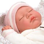Кукла-бебе Макарена със затворени очи и аксесоари - 45 см - Image 6